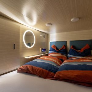 Mue Cubes - Capsule Hotel