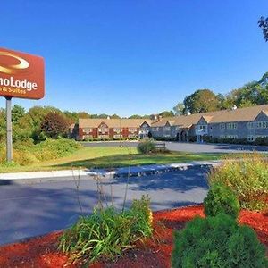 Econo Lodge Inn & Suites Groton